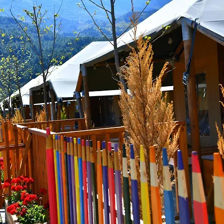 Glamping Albania Rafting Campo de lujo *