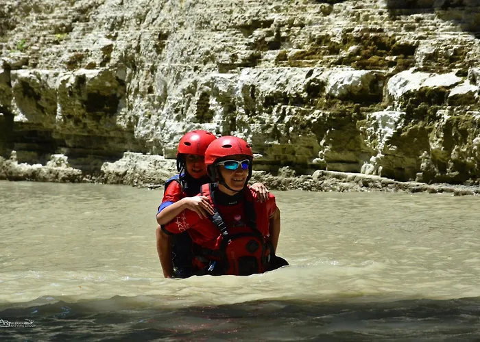 豪华帐篷 Glamping Albania Rafting *