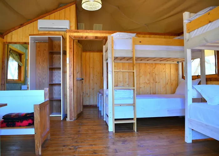 Glamping Albania Rafting 豪华帐篷