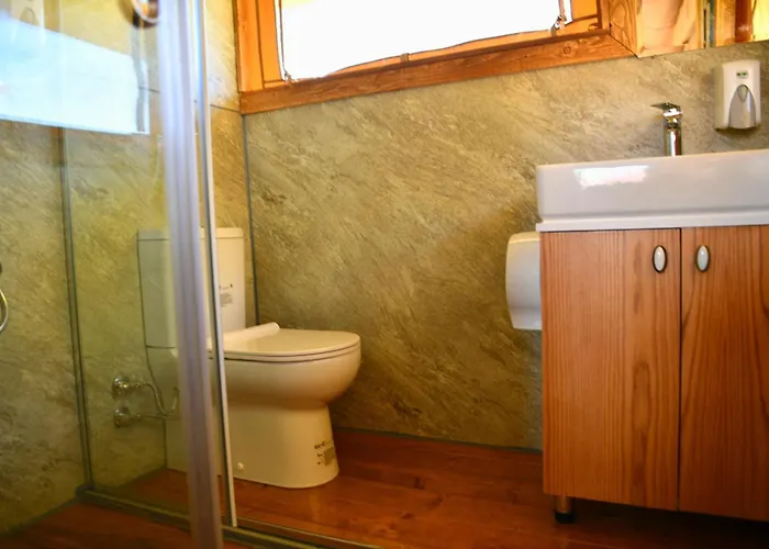 Glamping Albania Rafting ラグジュアリーテント Përmet